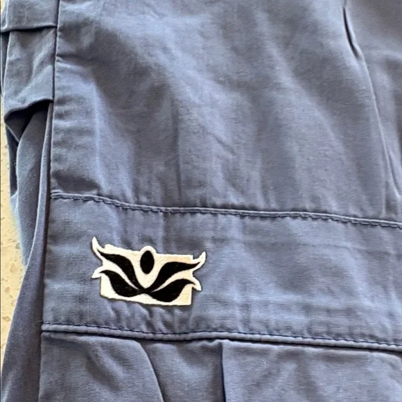 Be present yoga pants - Picture 2 of 5